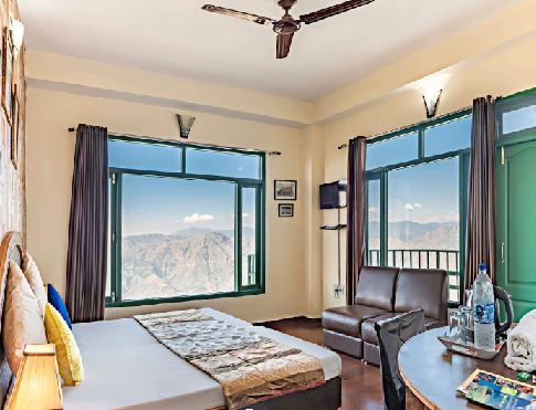 Trimurti Pine Valley resort naldehra shimla | Super Deluxe Room 